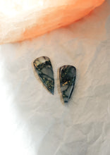 Load image into Gallery viewer, Quartz Dagger Studs
