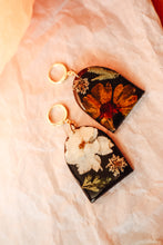 Load image into Gallery viewer, Midnight Floral Arches
